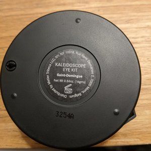 Le Métier de Beauté Kaleidoscope Eye Kit in Saint-Domingue